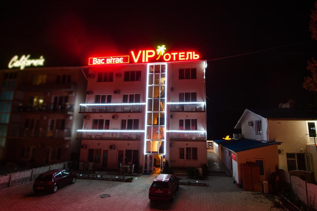 Vip Hotel Коблево Екстериор снимка
