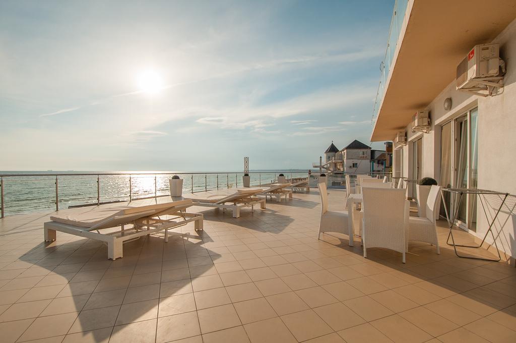 Vip Hotel Коблево Екстериор снимка