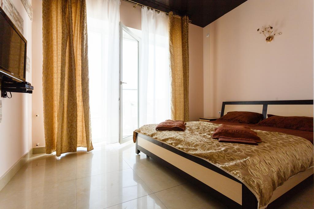 Vip Hotel Коблево Екстериор снимка